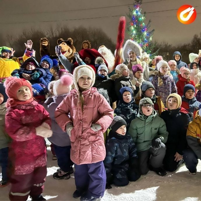 В парке на набережной реки Песочная состоялось открытие почты Деда Мороза