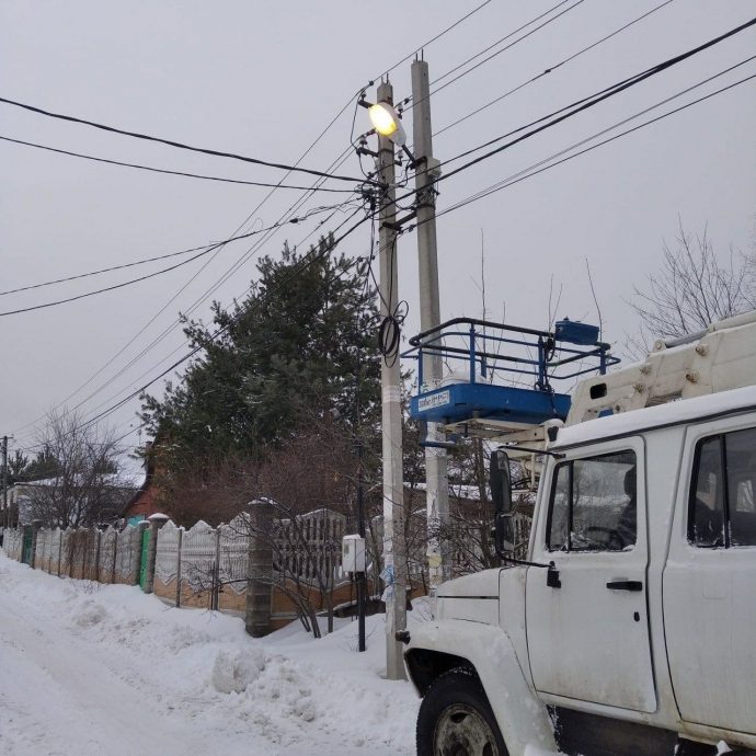 Более 130 фонарей уличного освещения заменила муниципальная служба благоустройства с начала февраля