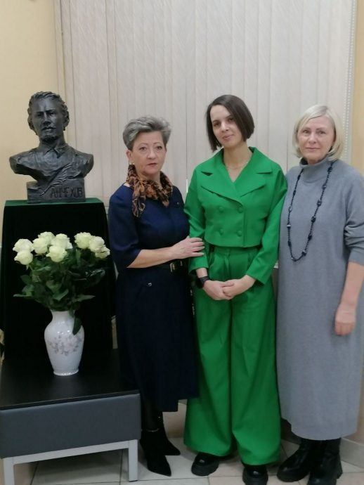 ​В Истринской городской библиотеке состоялось торжественное открытие бюста А.П. Чехова