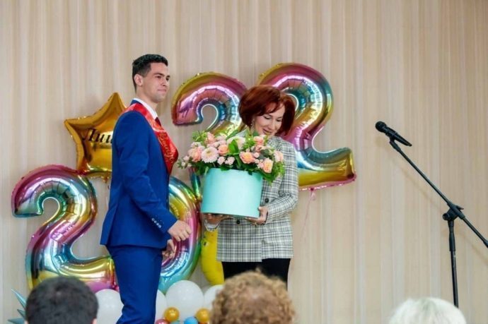 Глава округа Татьяна Витушева поздравила выпускников с праздником последнего звонка