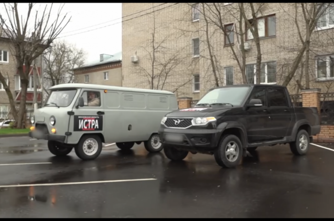 Передали нашим бойцам в зону проведения СВО сразу 2 автомобиля – УАЗ «Патриот» и УАЗ СГР «Буханка»