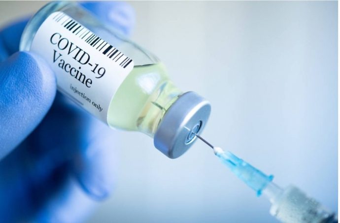 Более 60% взрослого населения России прошли вакцинацию от коронавирусной инфекции