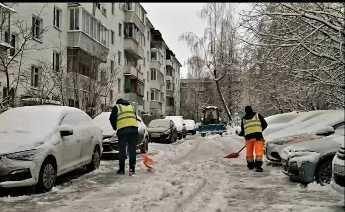 Коммунальные службы городского округа Истра ликвидируют последствия снегопада