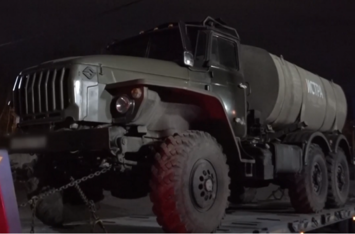 ​Военный грузовик повышенной проходимости направили нашим военнослужащим в зону проведения СВО