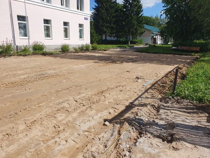 В Новопетровской школе начались ремотные работы