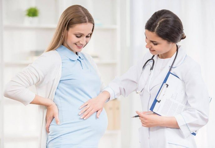Пандемия COVID‑19 сказалась на числе осложнений, которые выявляются у беременных женщин.