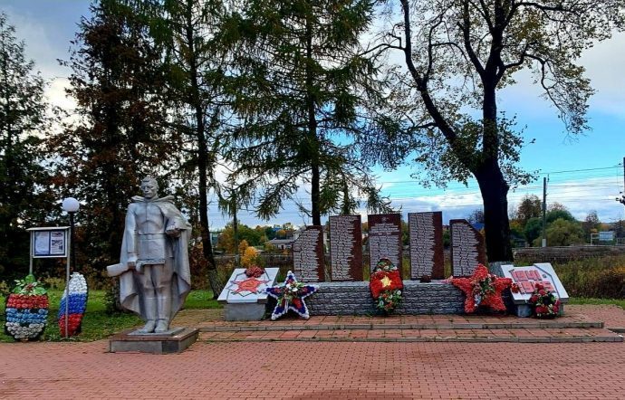 Уход за памятниками Великой Отечественной войны осуществляет МБУ «ДОДХИБИМР»