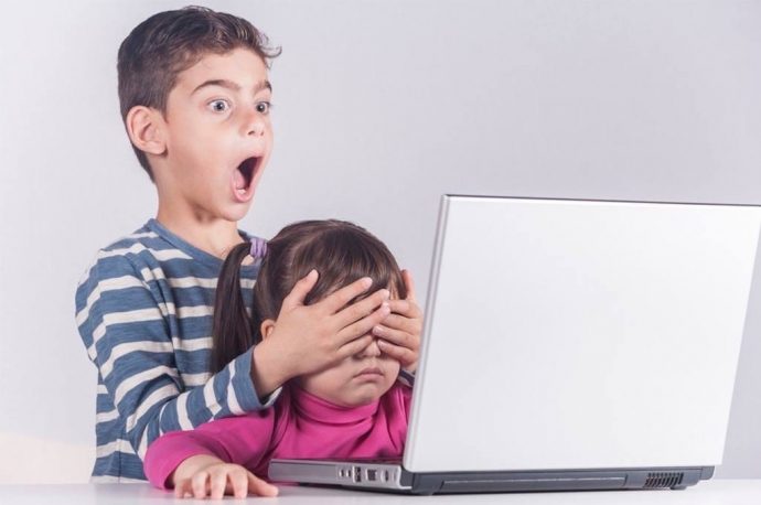 Как обезопасить ребенка от ненужной информации в интернете?
