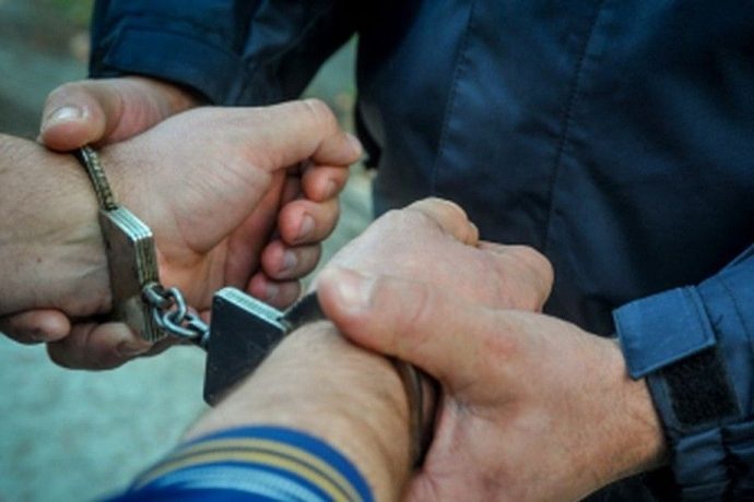 В Истре задержали подозреваемого в серии дистанционных мошенничеств в отношении пенсионеров ​
