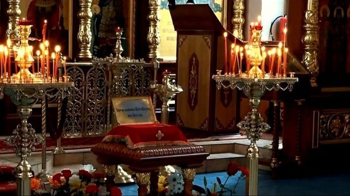 Божественная литургия и молебен блаженной Матронушке, мощи находящиеся в Георгиевском храме Дедовска
