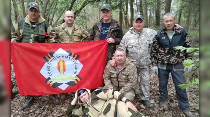 Ребята из поисковых отрядов нашли останки еще одного бойца недалеко от Рождествено
