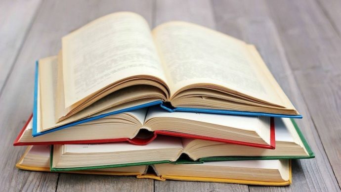 ТОП‑5 книг этой недели: что почитать в выходные