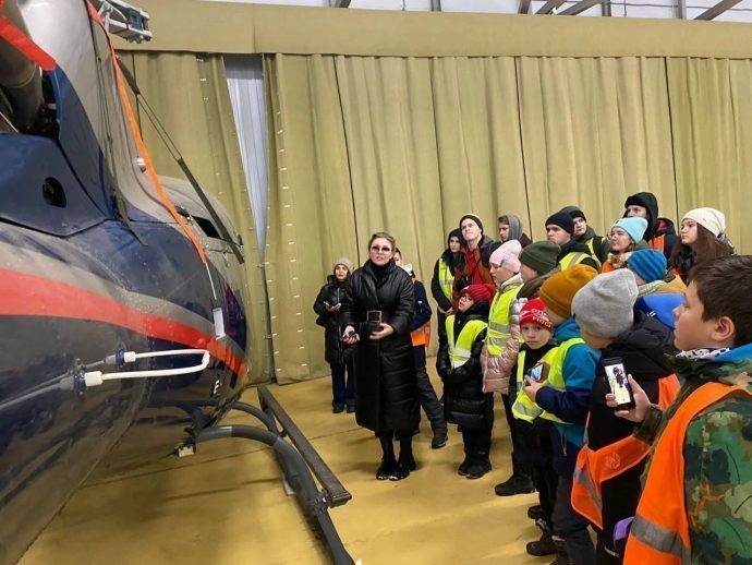 Для детей Центра «Ровесник» была организована экскурсия в вертолетный центр «Хелипорт»