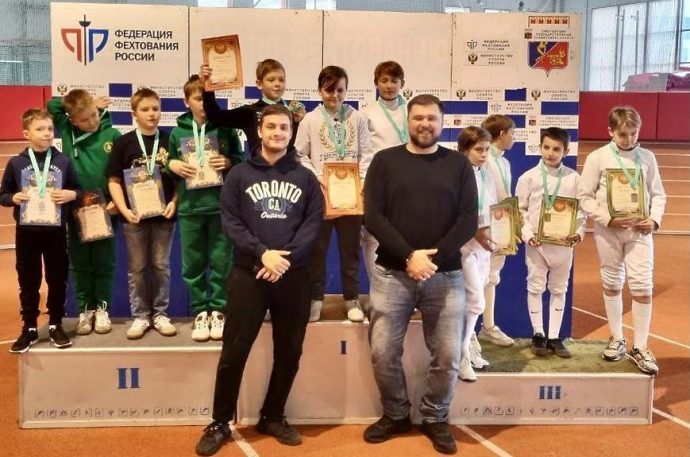 Истринские ребята заняли 1 место на Межрегиональном турнире по фехтованию