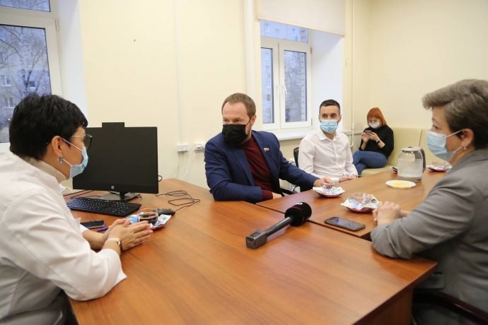 Депутат Государственной Думы Сергей Колунов посетил Дедовскую городскую больницу