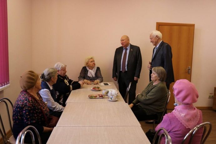 Истринские единороссы провели встречу с членами Совета ветеранов округа